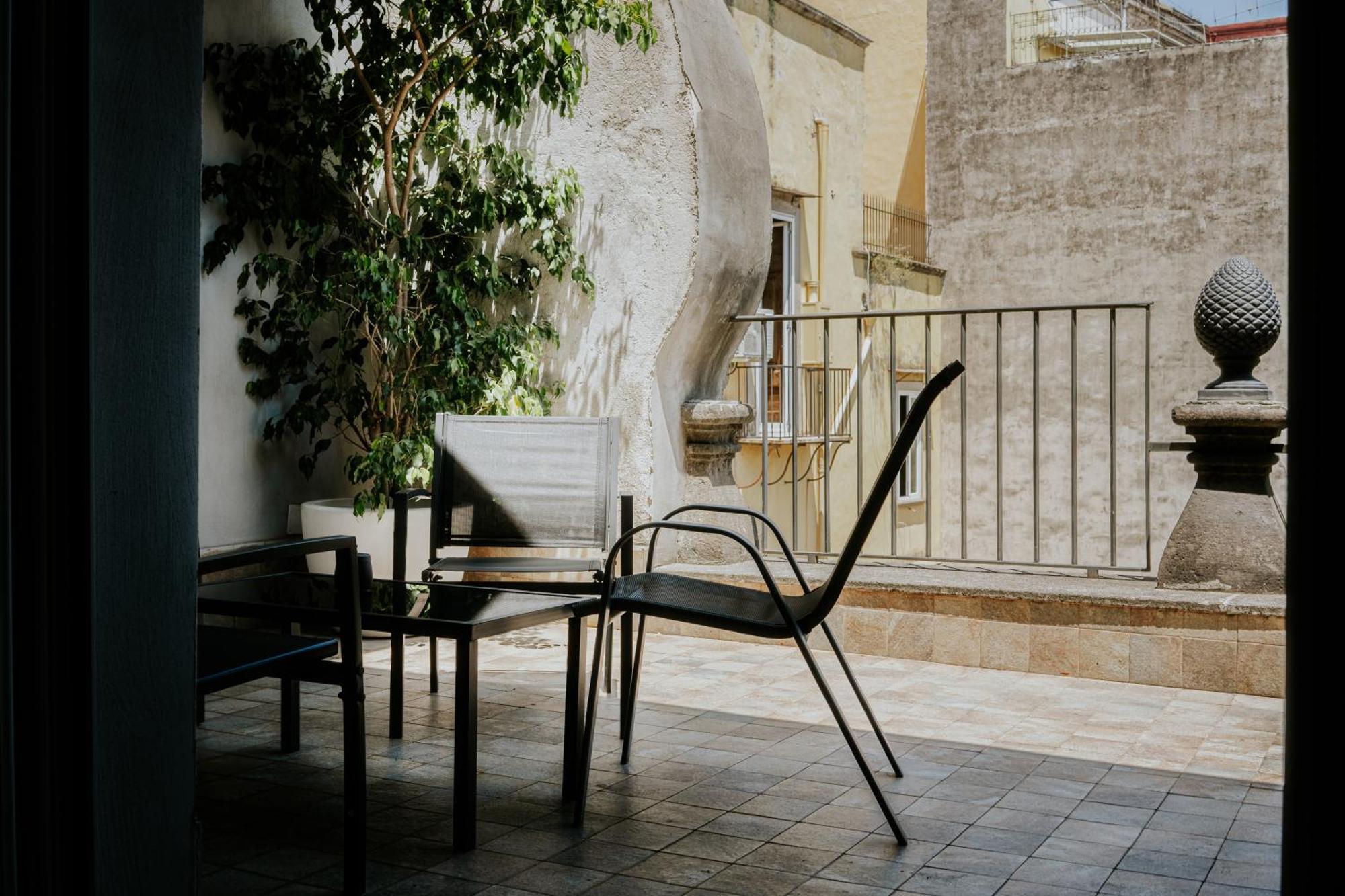 La Bella Vita Luxury Apartament And Travel Solution เนเปิลส์ ภายนอก รูปภาพ