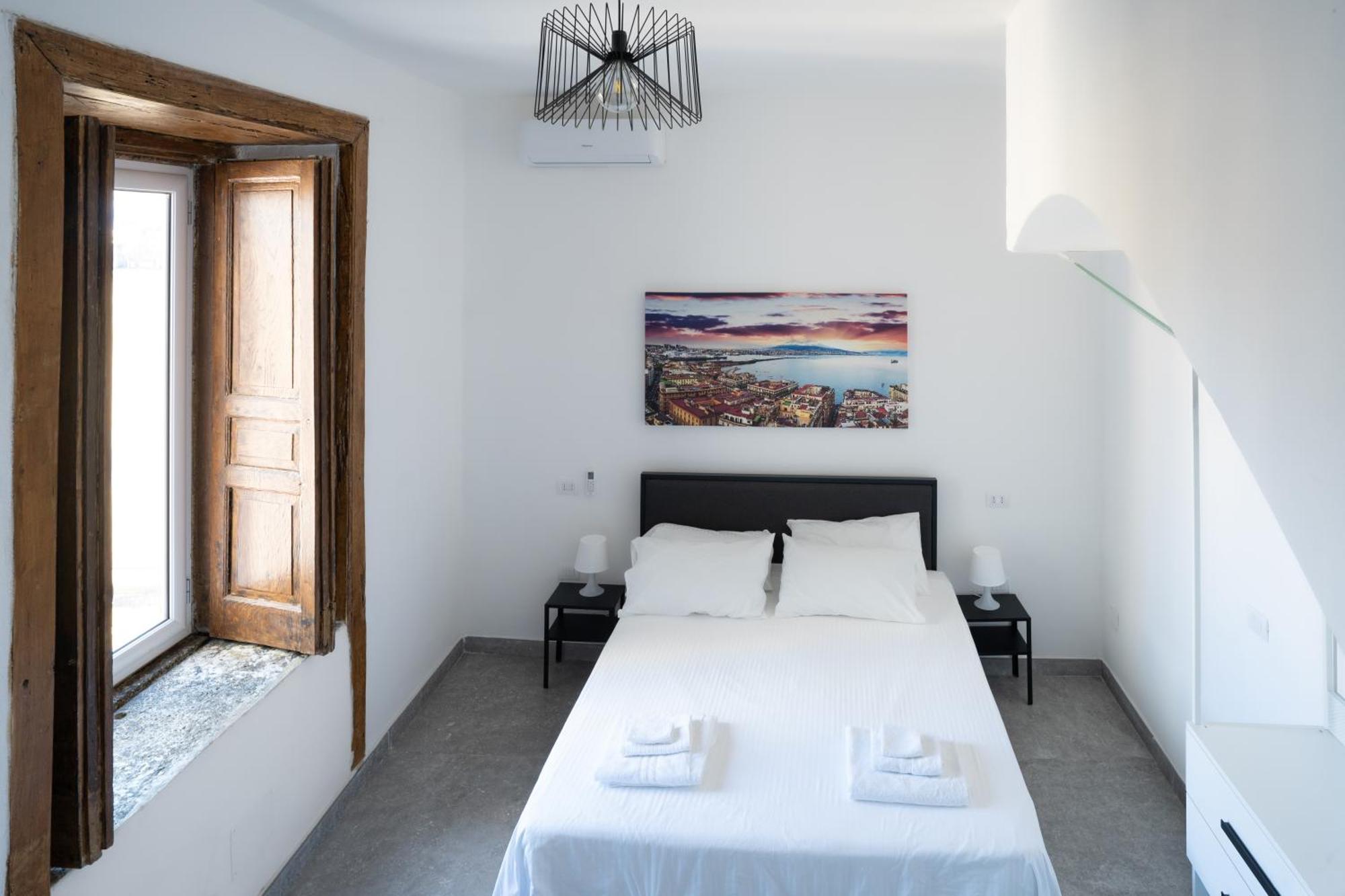 La Bella Vita Luxury Apartament And Travel Solution เนเปิลส์ ภายนอก รูปภาพ