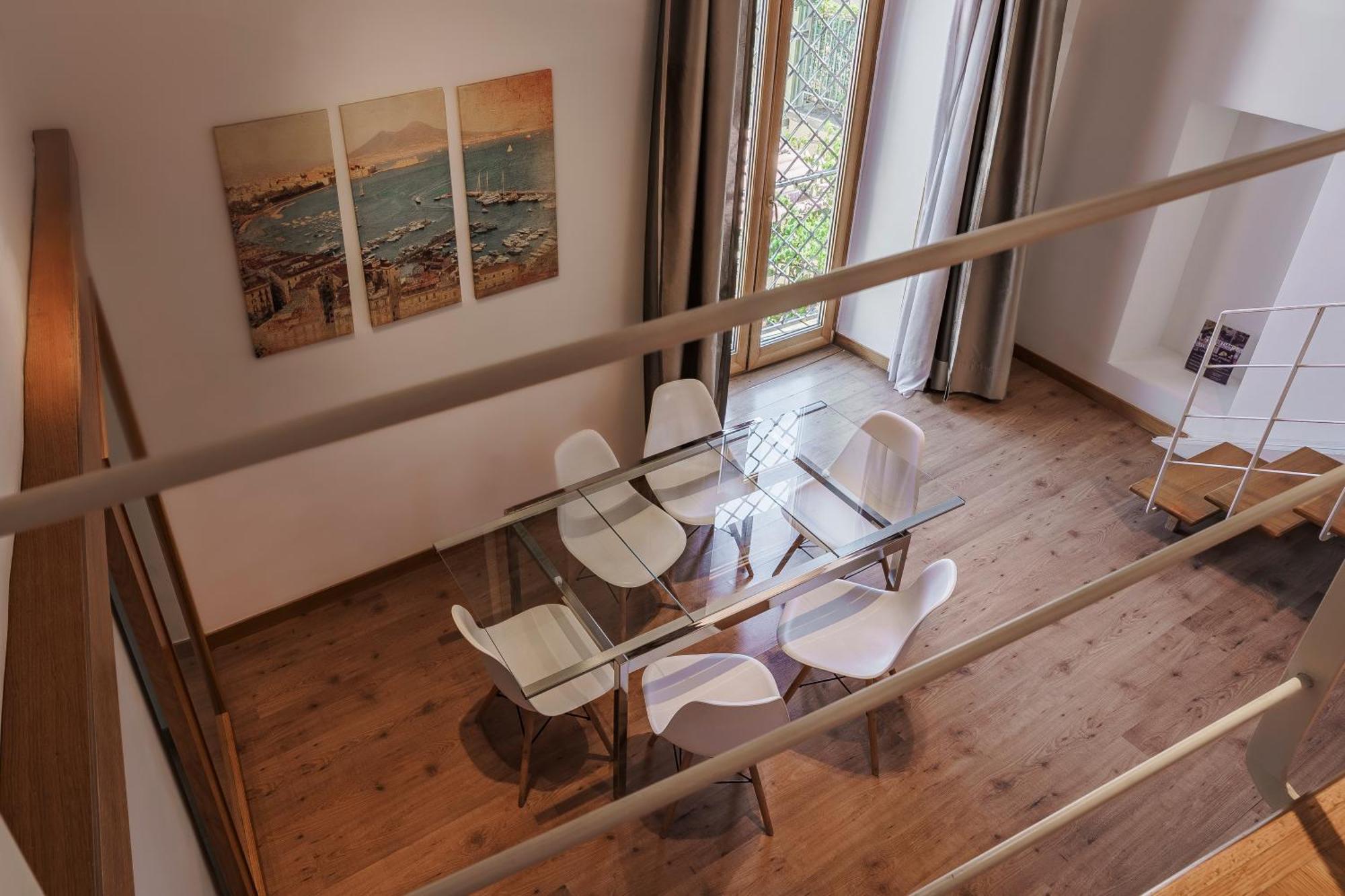 La Bella Vita Luxury Apartament And Travel Solution เนเปิลส์ ภายนอก รูปภาพ