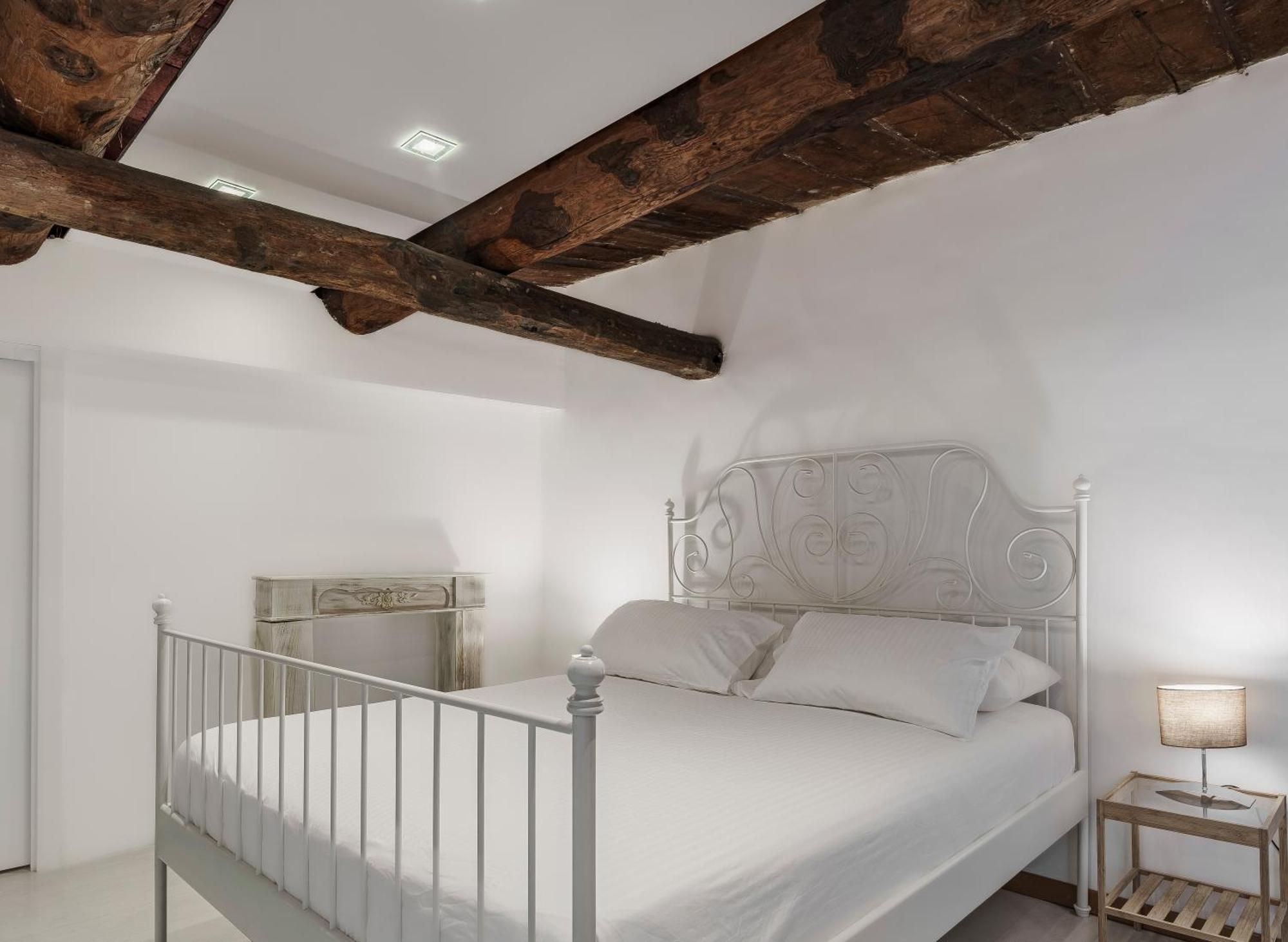 La Bella Vita Luxury Apartament And Travel Solution เนเปิลส์ ภายนอก รูปภาพ