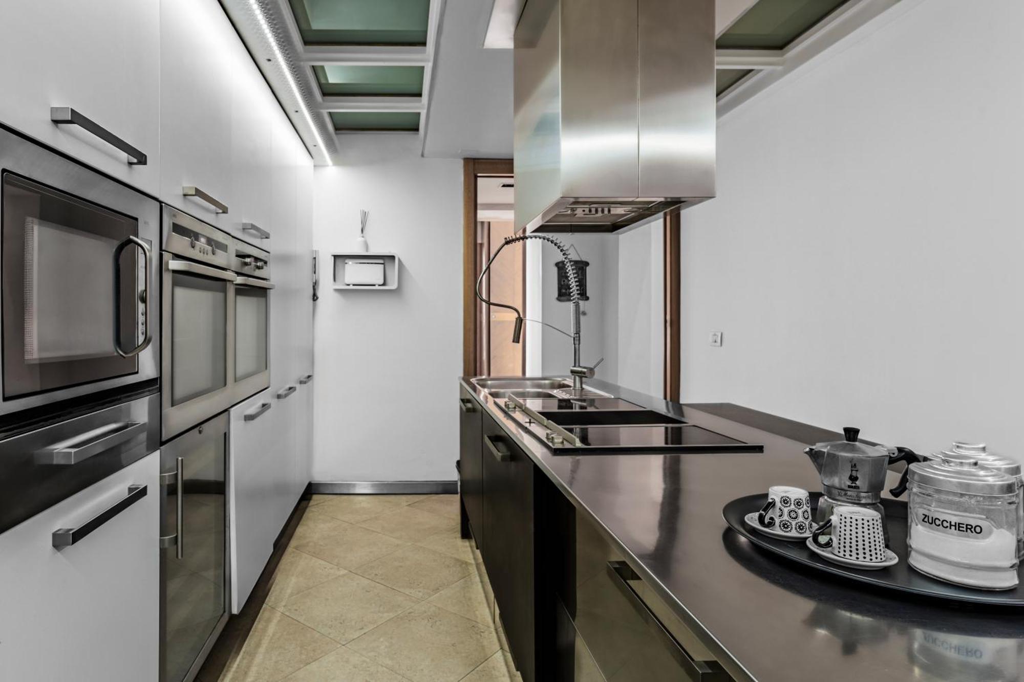 La Bella Vita Luxury Apartament And Travel Solution เนเปิลส์ ภายนอก รูปภาพ