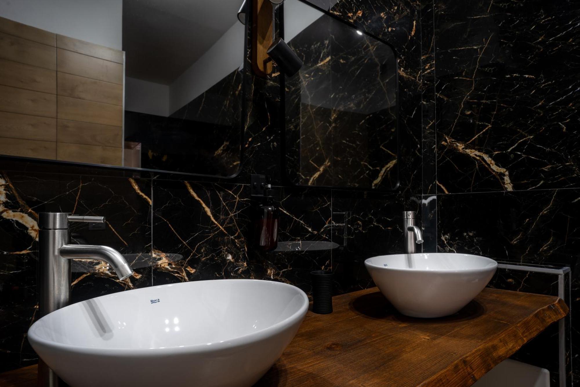 La Bella Vita Luxury Apartament And Travel Solution เนเปิลส์ ภายนอก รูปภาพ
